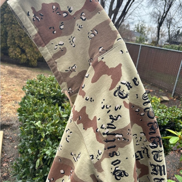 Supreme peace camo hoodie